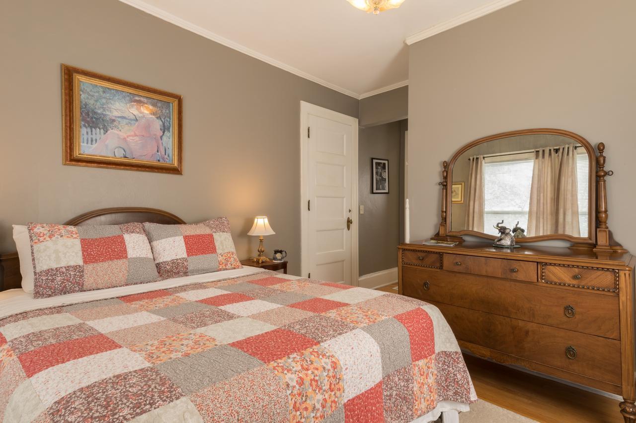 Ringling House Bed & Breakfast Baraboo Buitenkant foto