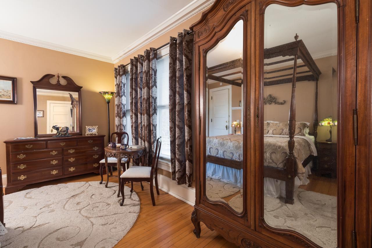 Ringling House Bed & Breakfast Baraboo Buitenkant foto
