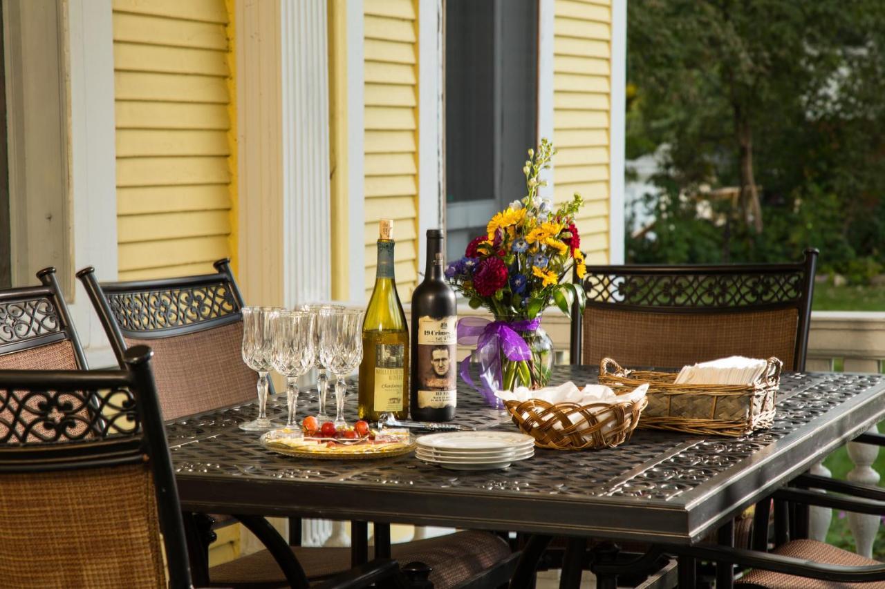 Ringling House Bed & Breakfast Baraboo Buitenkant foto